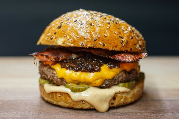 Pourquoi Côté Burger à Annecy obtient une note de 4,8/5 ?
